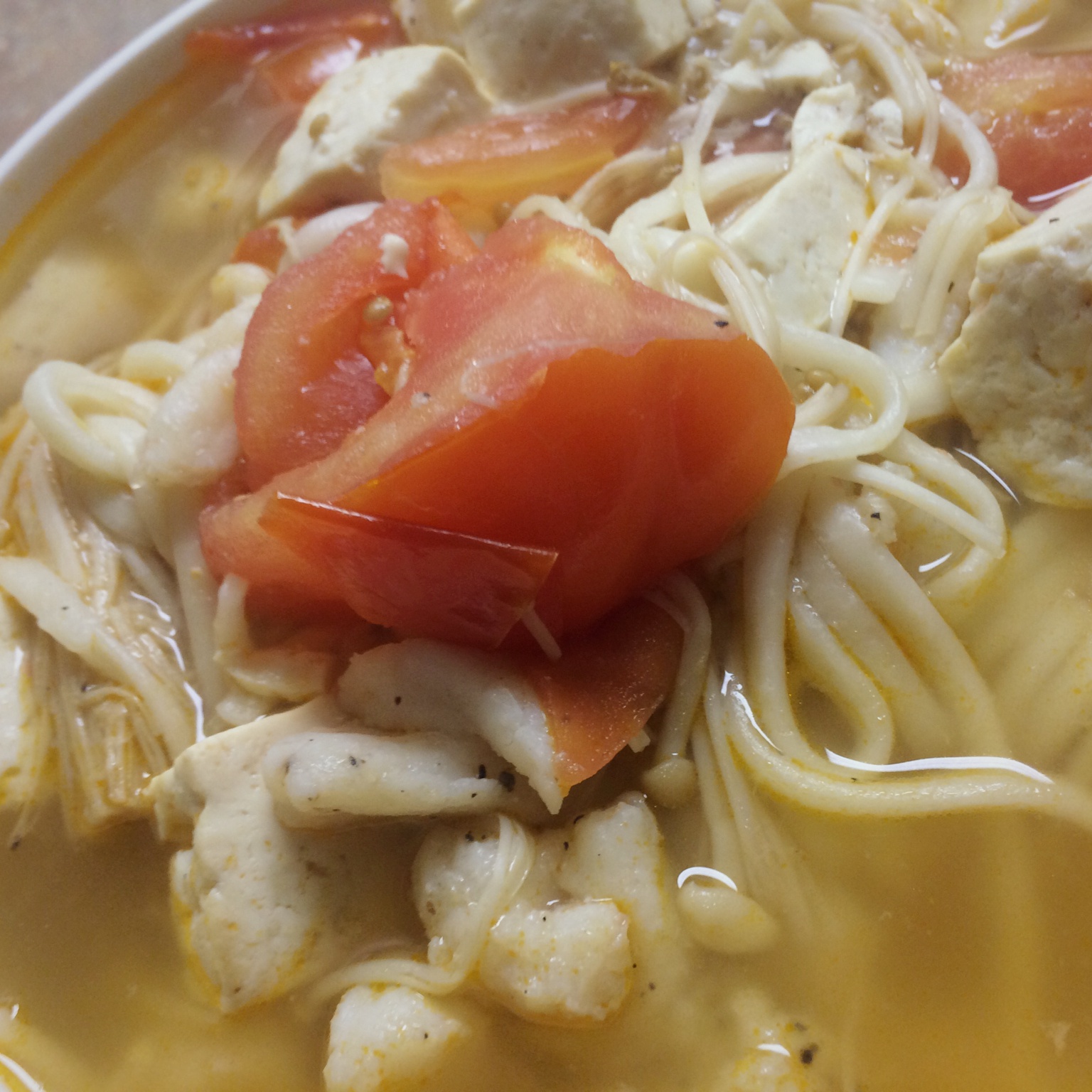 番茄龙利鱼豆腐汤