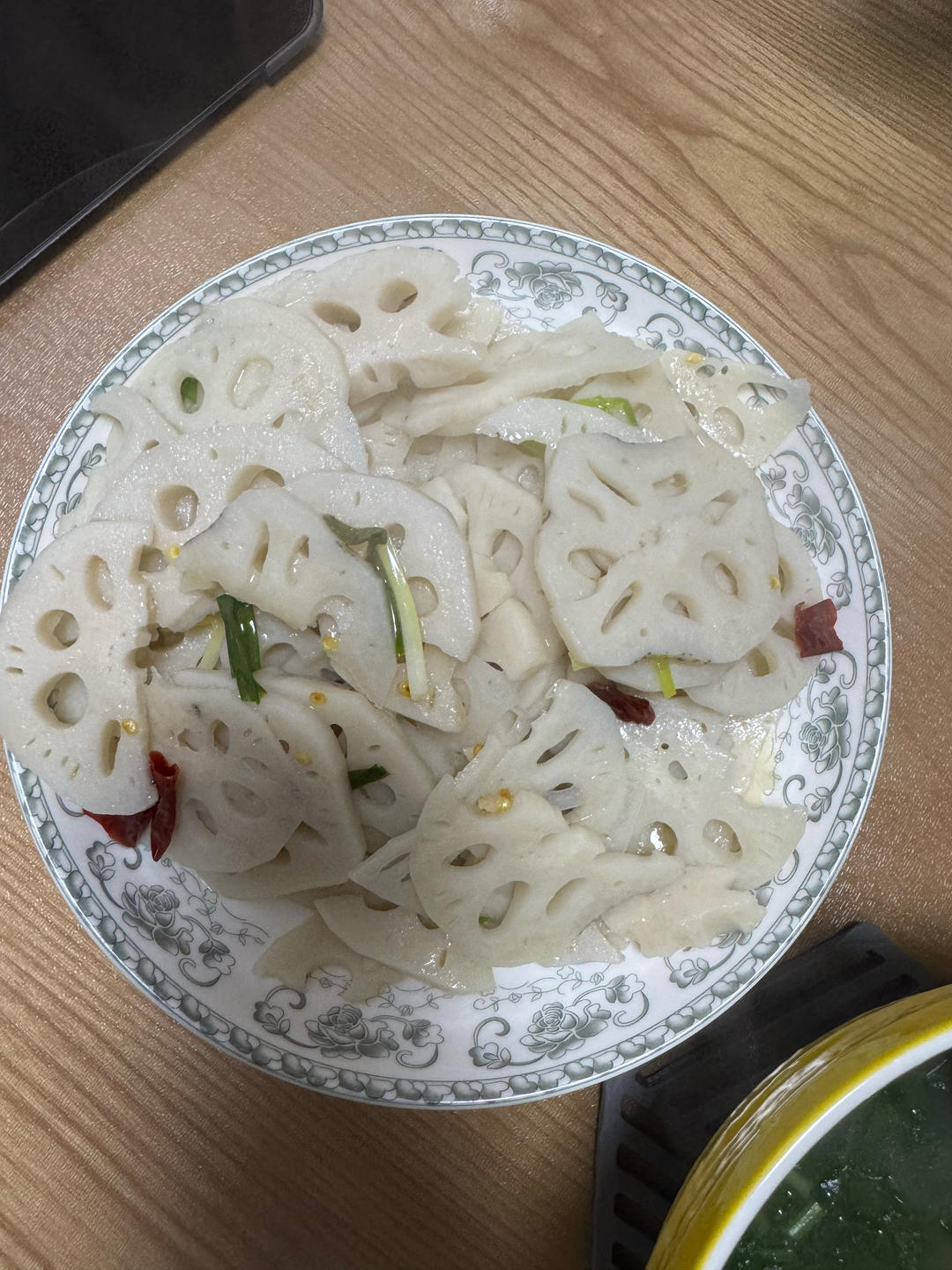 怎么炒，炒出来不发黑的香脆炒藕片