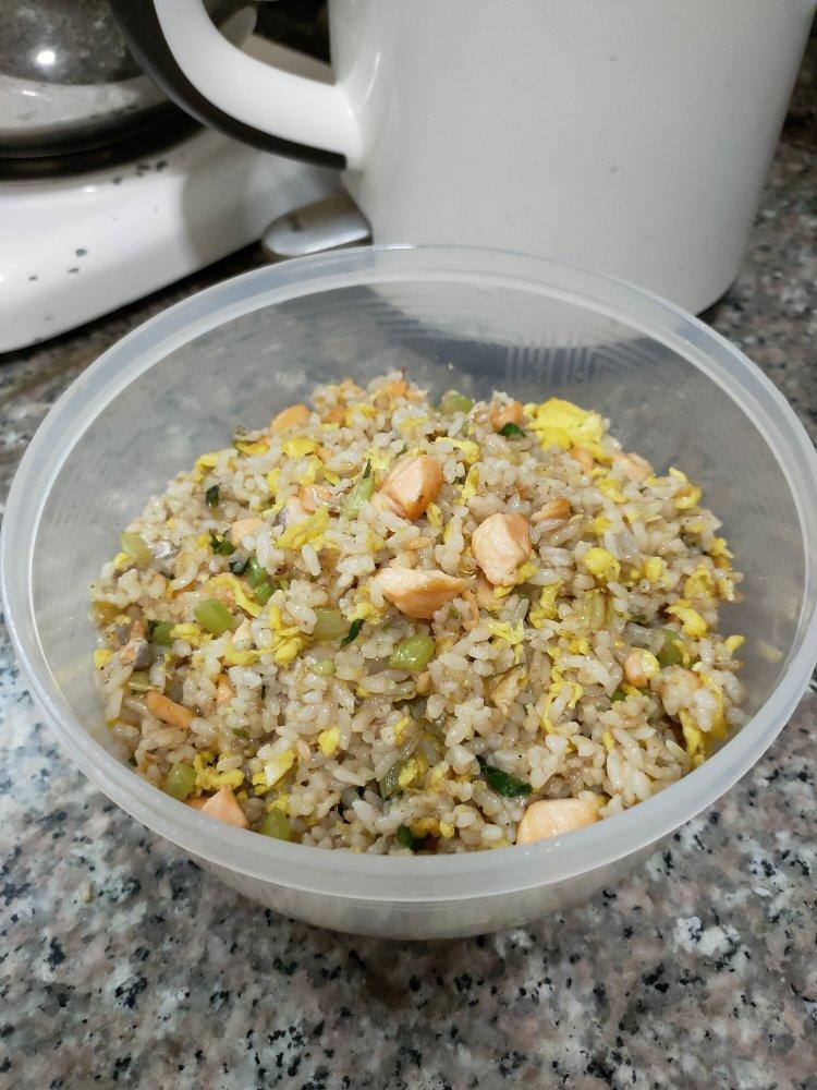 宝宝最爱 照烧三文鱼加小熊饭团