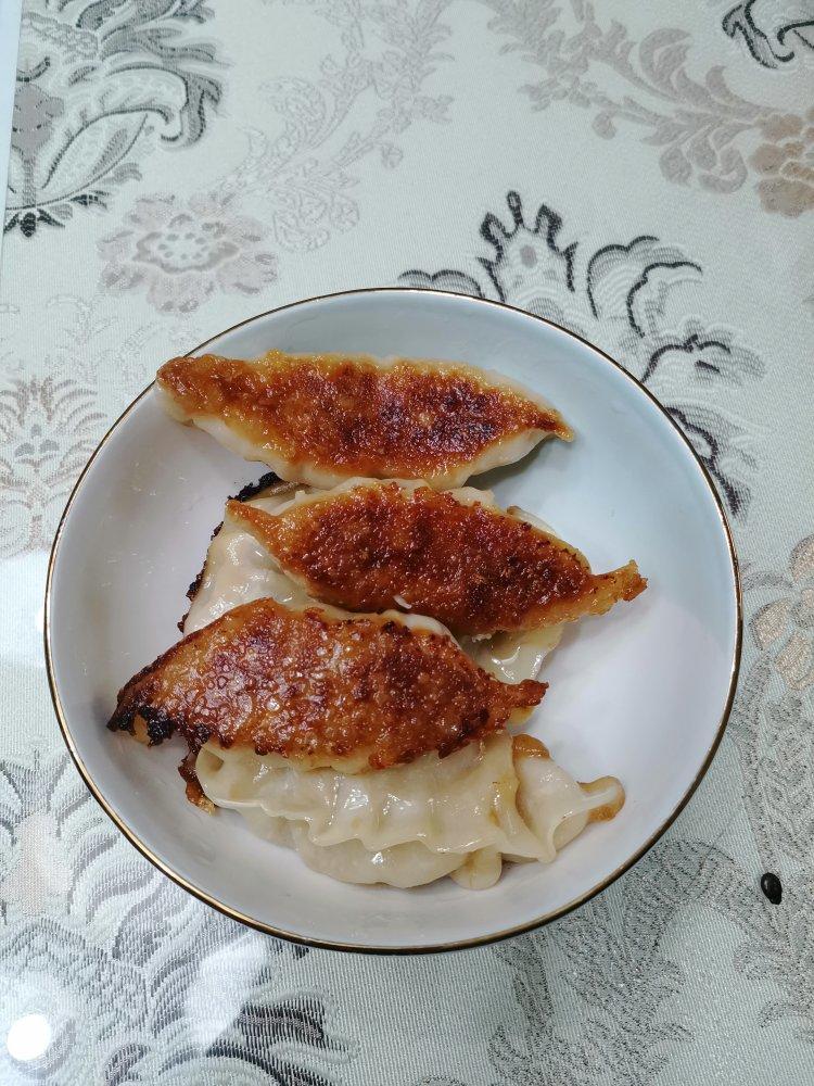 脆底煎饺