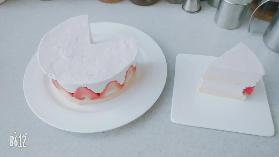 巧克力草莓慕斯蛋糕