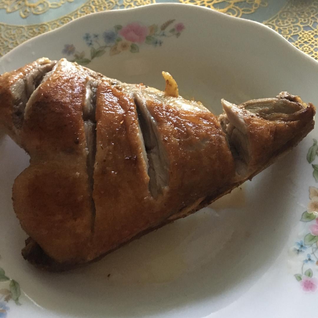 脆皮香酥鸭腿