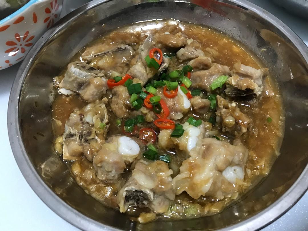 排骨怎么蒸才嫩？第一步先焯水就错了，记住这个窍门排骨嫩滑多汁