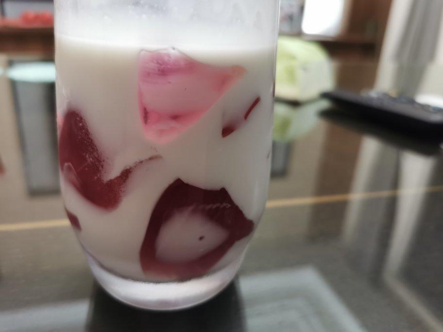 全网超火的葡萄撞奶，做法太简单了