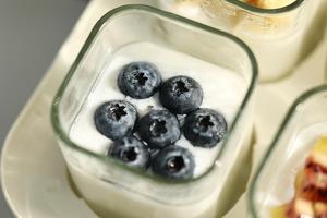 自制健康低糖酸奶/酸奶机版/高颜值🍓9种水果口味的做法 步骤23