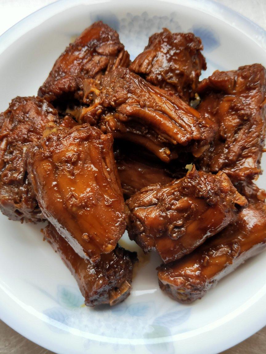 周黑鸭版鸭脖子（好吃到舔手指）