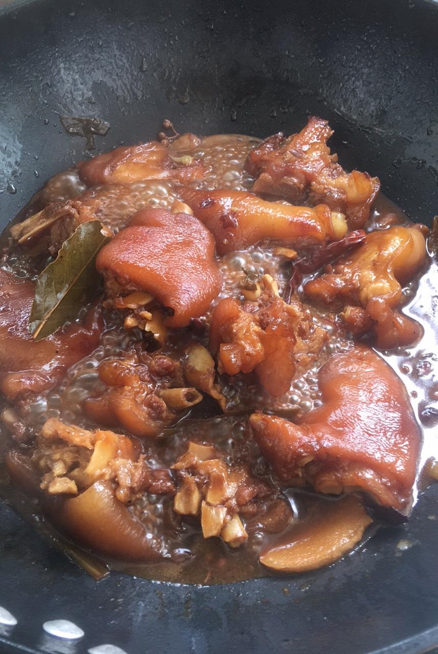 洋洋麻麻227做的美味的家常菜红烧猪蹄