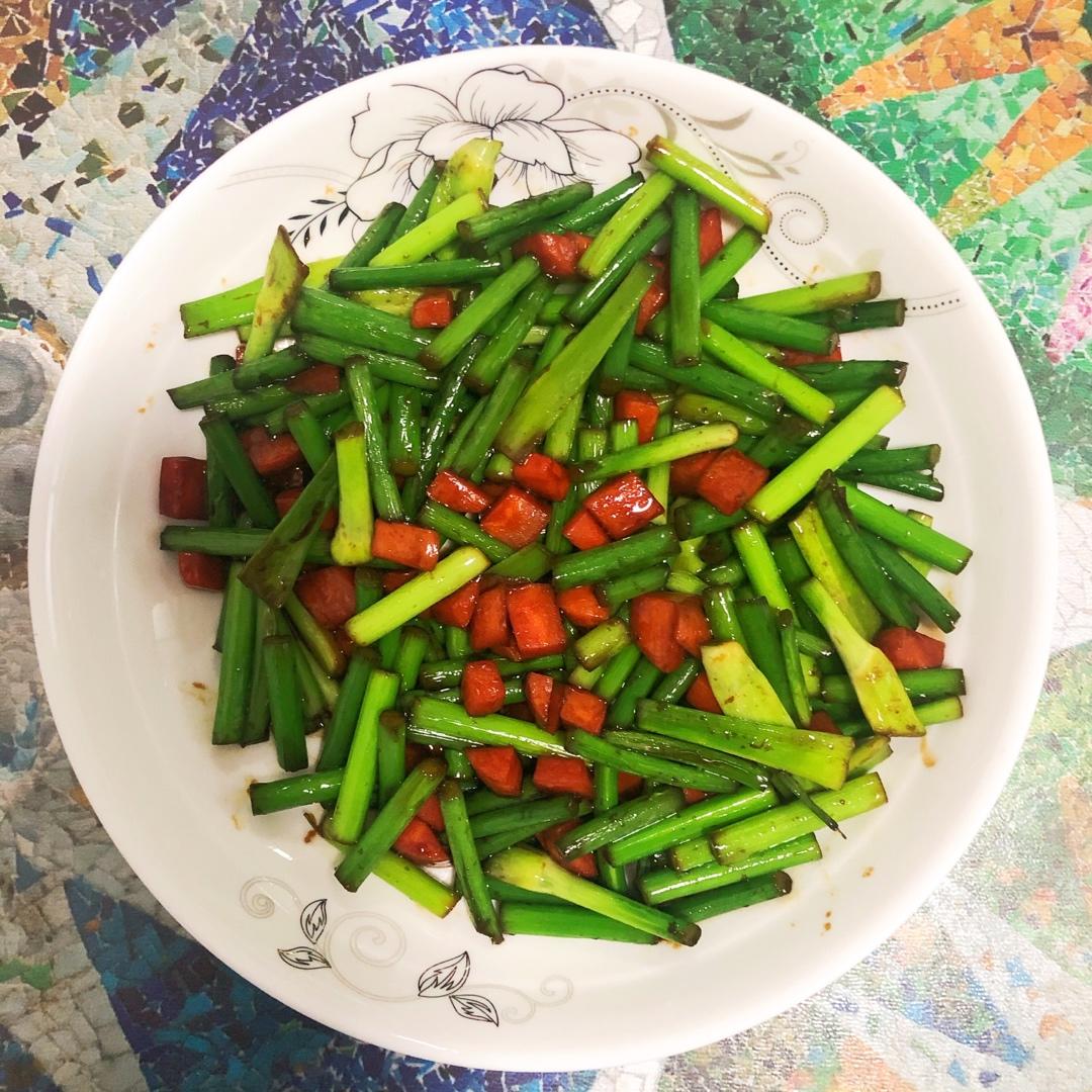 肉末炒蒜苗(苍蝇头)