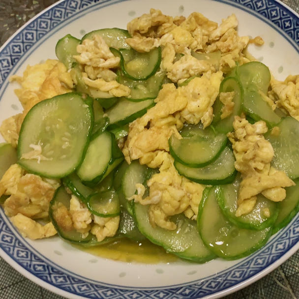 瓜片炒鸡蛋+太太乐鲜鸡汁芝麻香油
