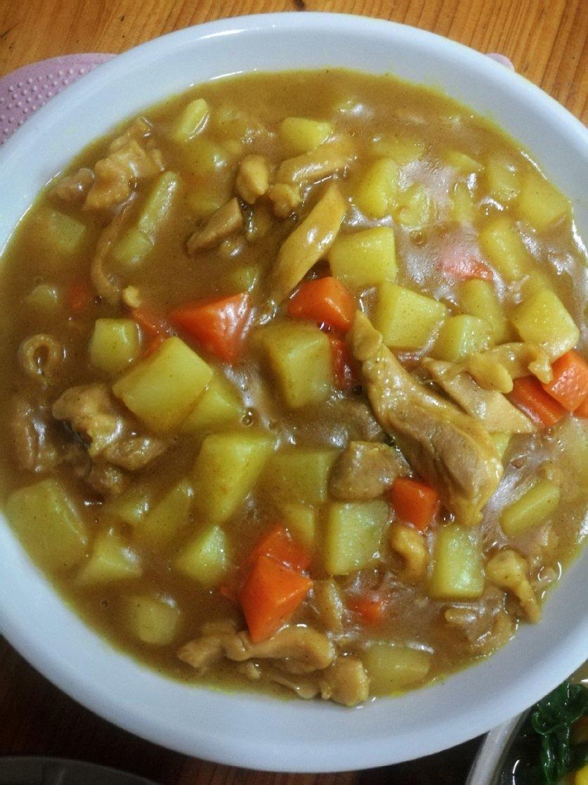 咖喱鸡肉饭