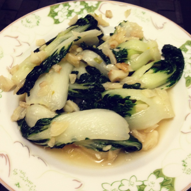 蒜蓉奶白菜