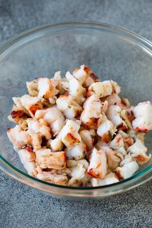 【夏日健康轻食】龙虾沙拉和不同的沙拉打开方式的做法 步骤1
