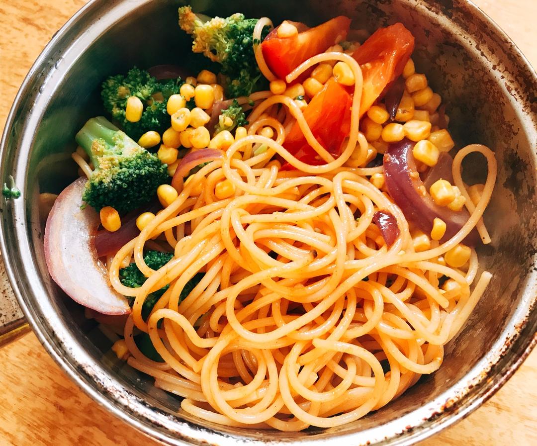 田园意面（纯素）(Pasta with Assorted Vegetables)