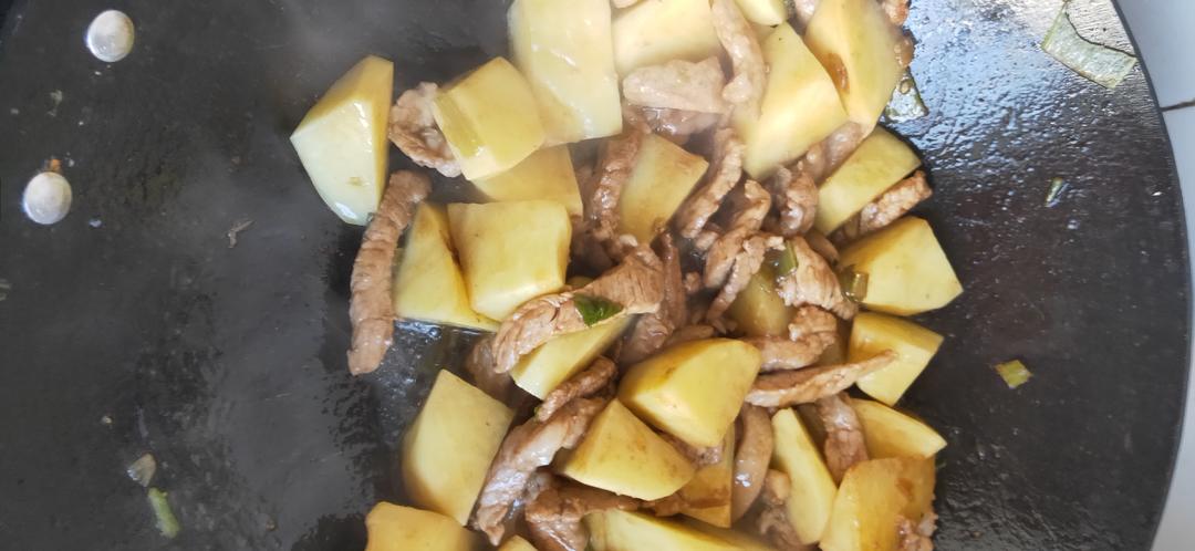 超级下饭的土豆炖猪肉----家里宝宝超级喜欢吃的做法 步骤6