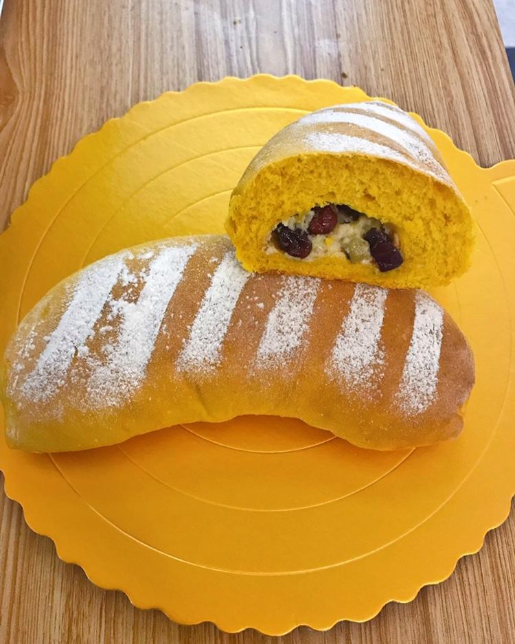 南瓜乳酪软欧包