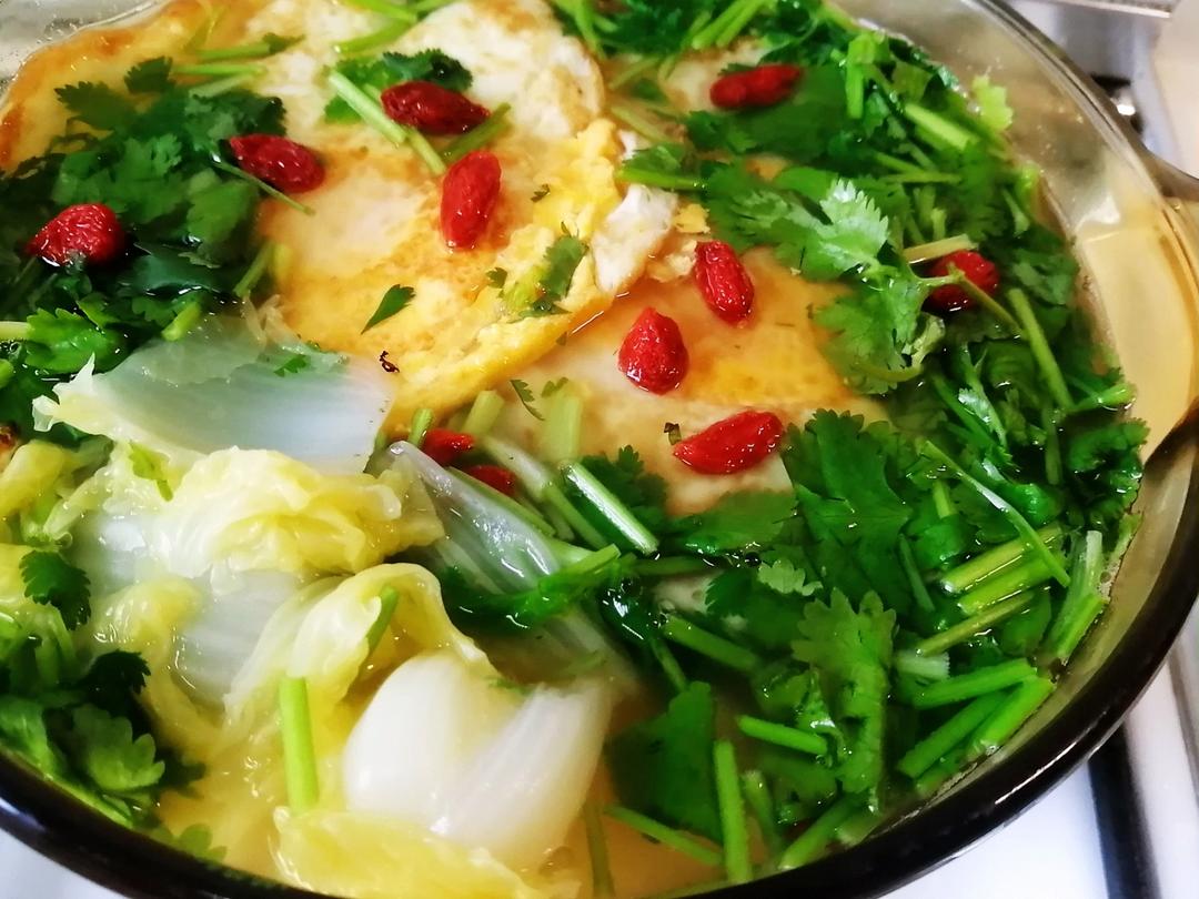 甘甜大白菜鸡蛋汤