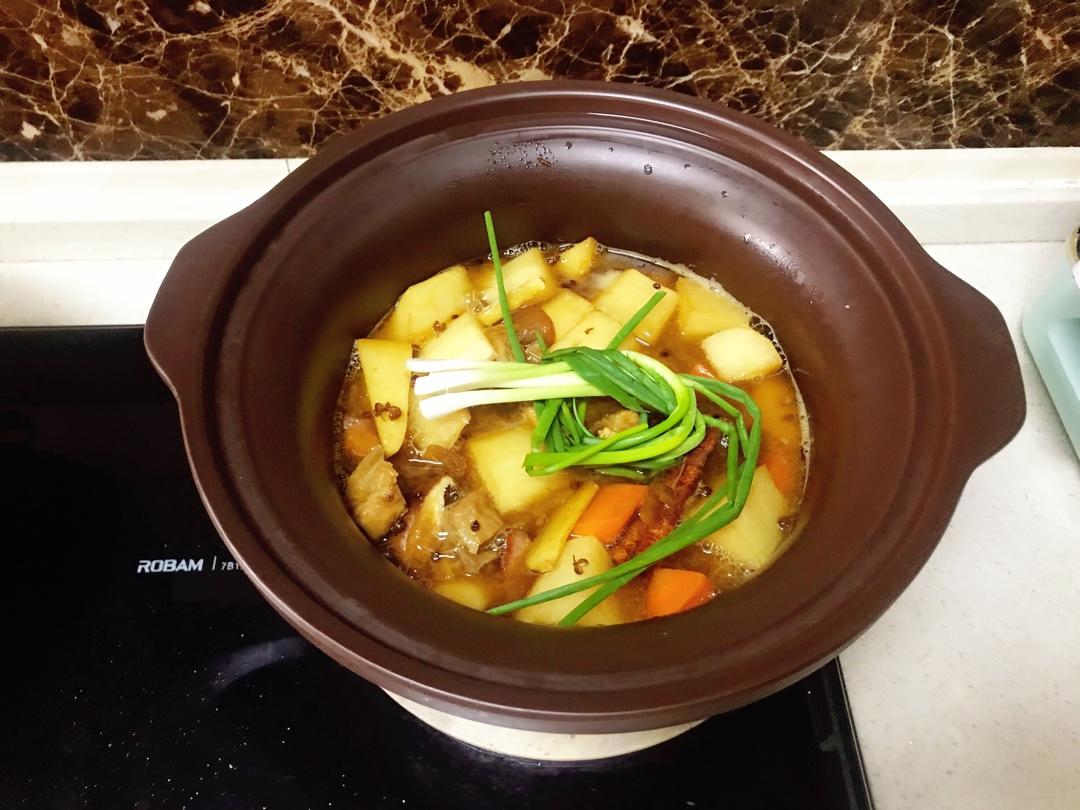 “吃不起”的猪肉腊肉萝卜煲