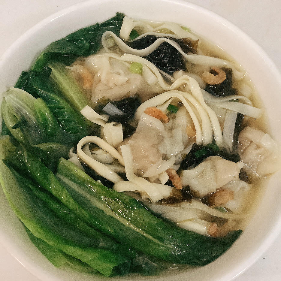 汤都要喝干净的馄饨～