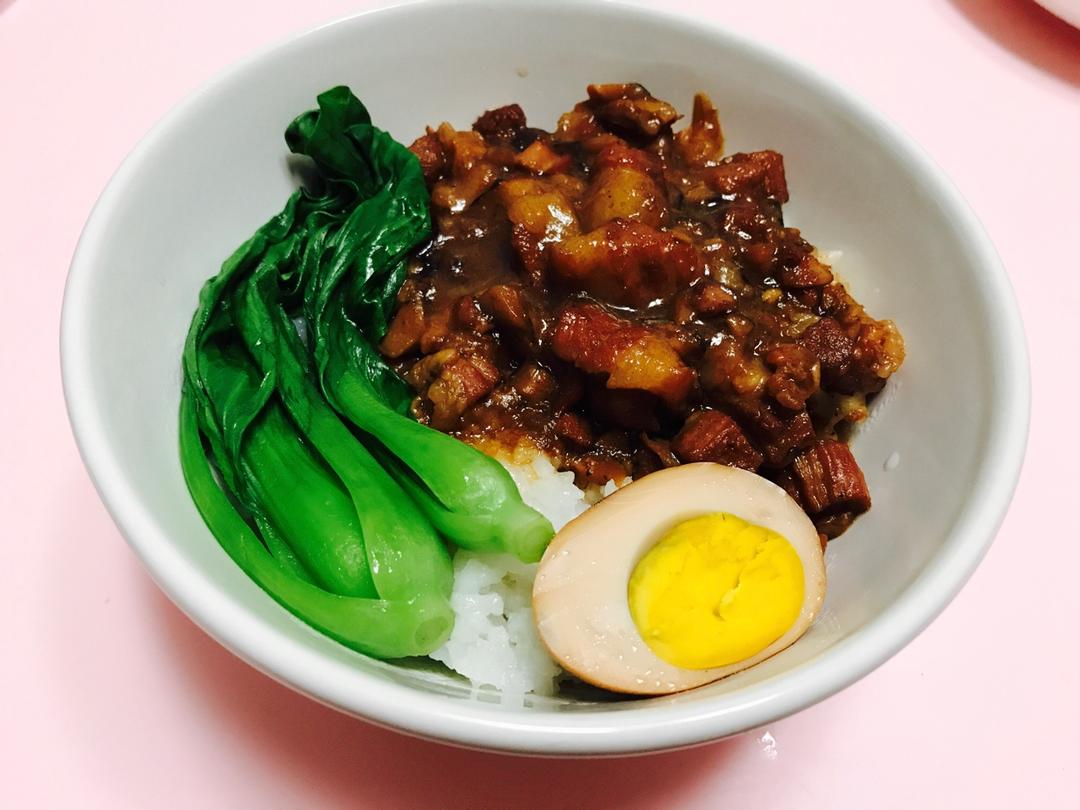 张小丛super丛丛做的洋葱酥卤肉饭