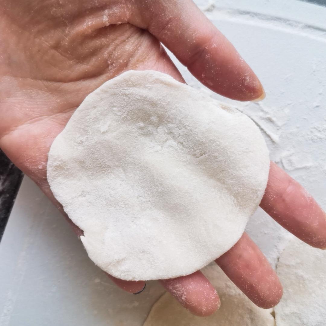 手工揉面三分钟，又韧又薄又好包的饺子皮