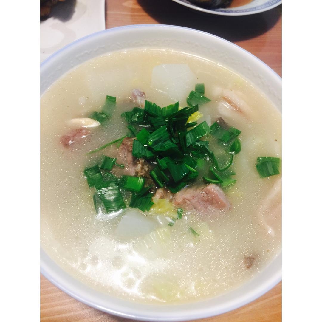 冬日御寒羊肉汤