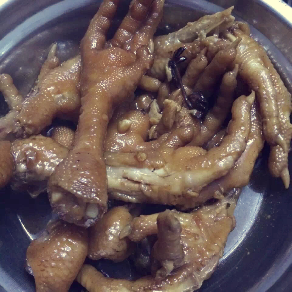 卤鸡脚