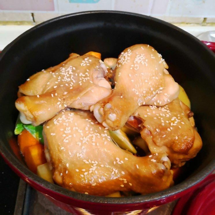 无水杂蔬鸡腿【6月北鼎珐琅铸铁锅食谱】