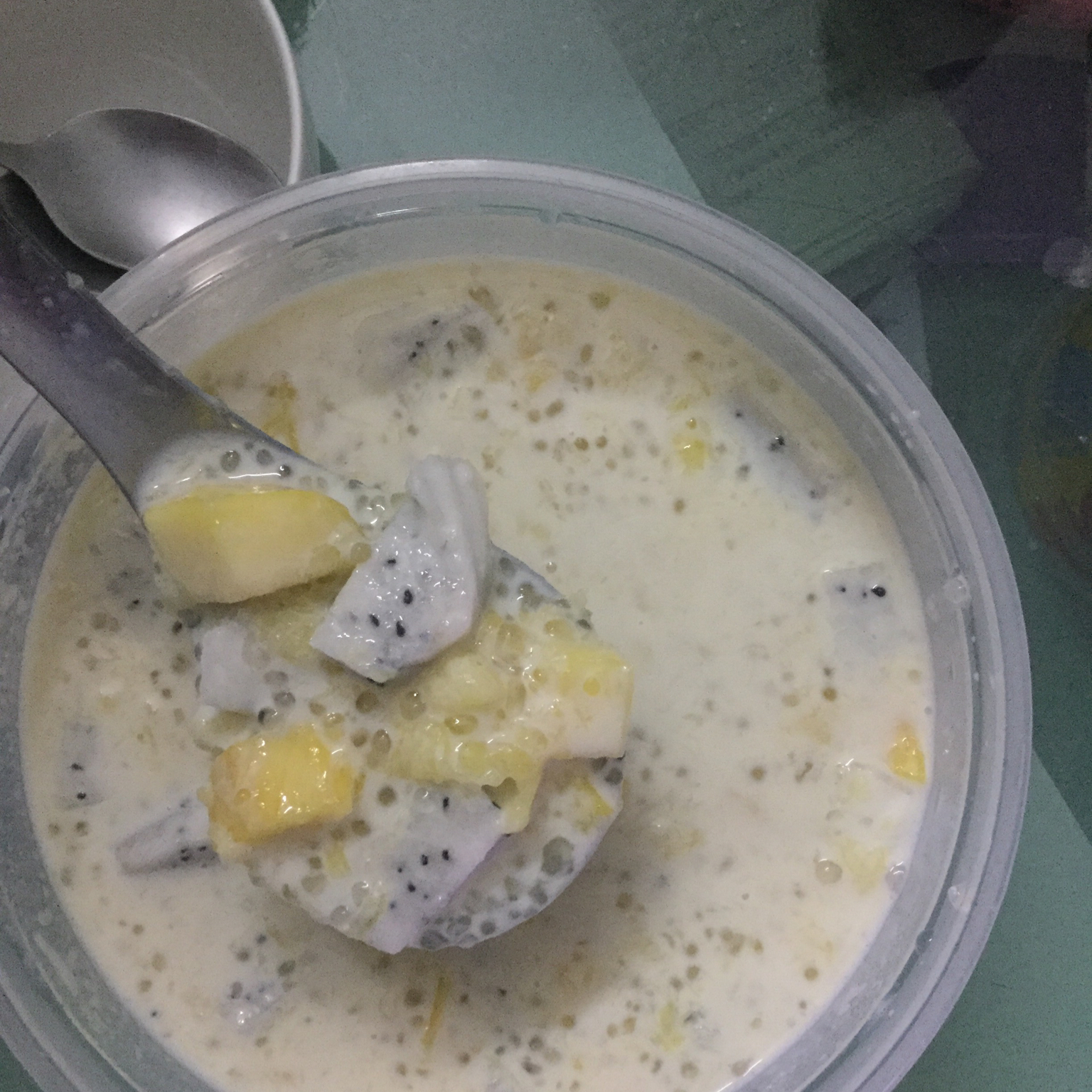 椰汁芒果西米露