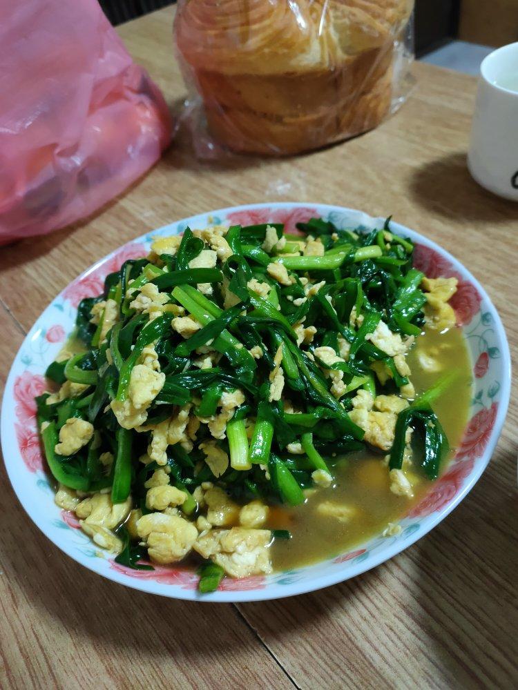 韭菜炒鸡蛋——三分钟快手下饭菜 掌握火候的秘诀