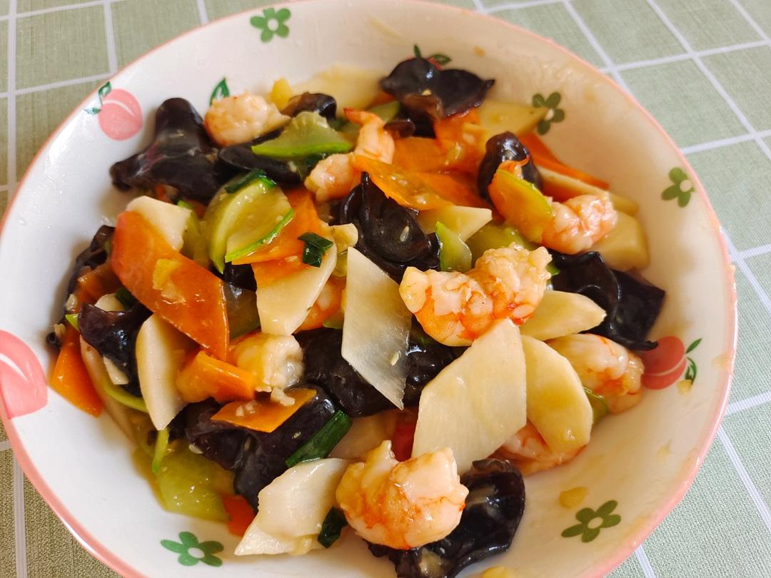 素菜冠军！营养美味的山药炒木耳