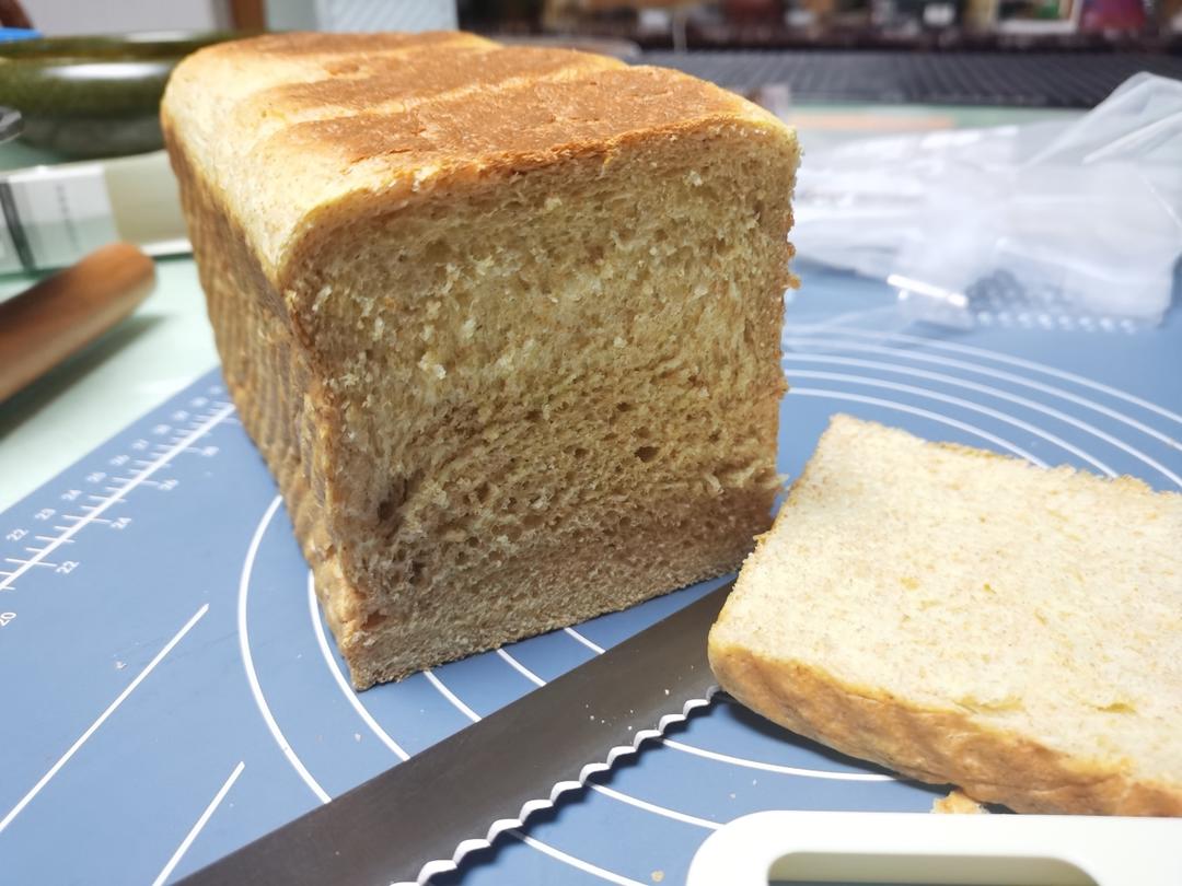 全家都爱吃的健康全麦吐司，新手也能做