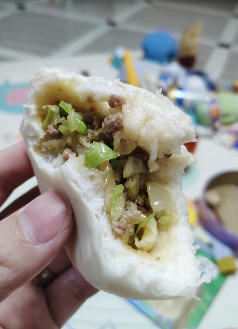 姐依旧淡定_3dl8做的猪肉圆白菜包子馅.
