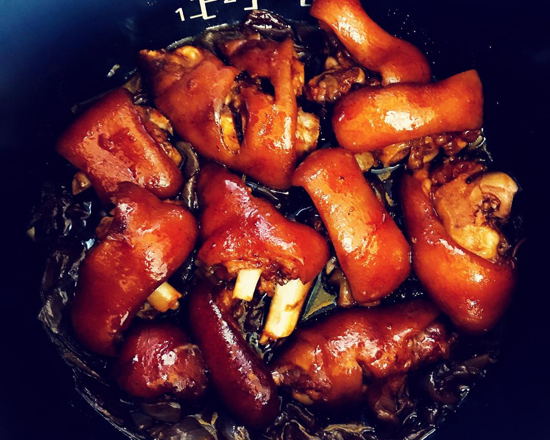 懒人版焖猪脚的做法