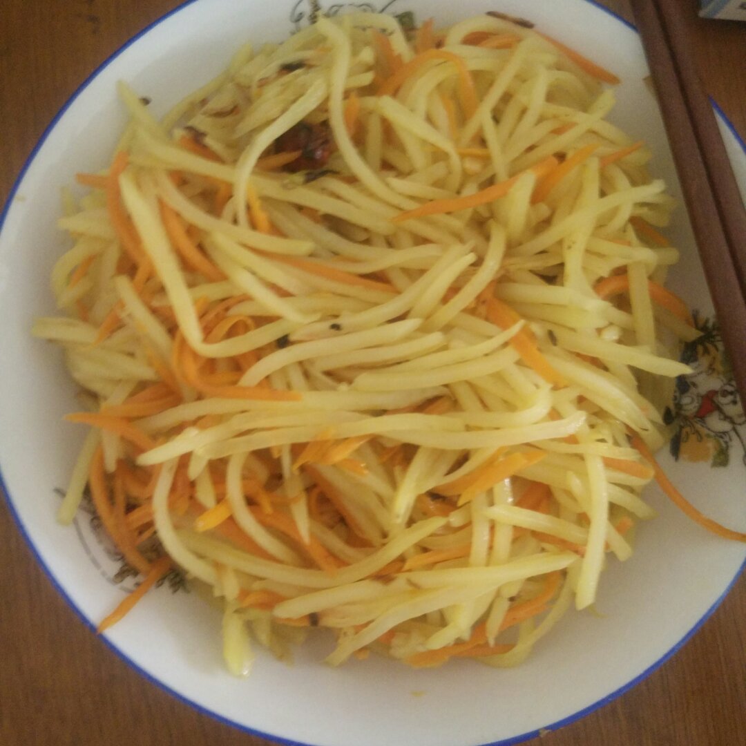 炒胡萝卜土豆丝