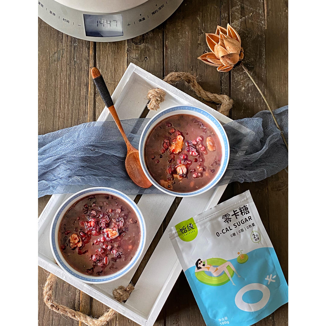 美味的黑米黑豆粥