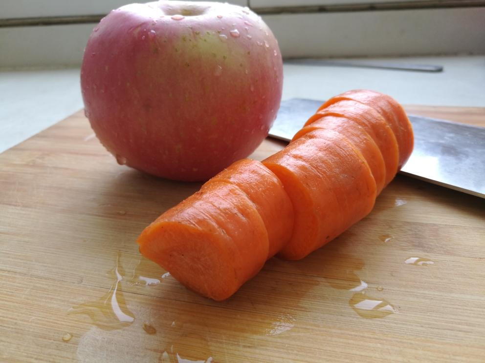 日常保健：养肝护眼果蔬汁