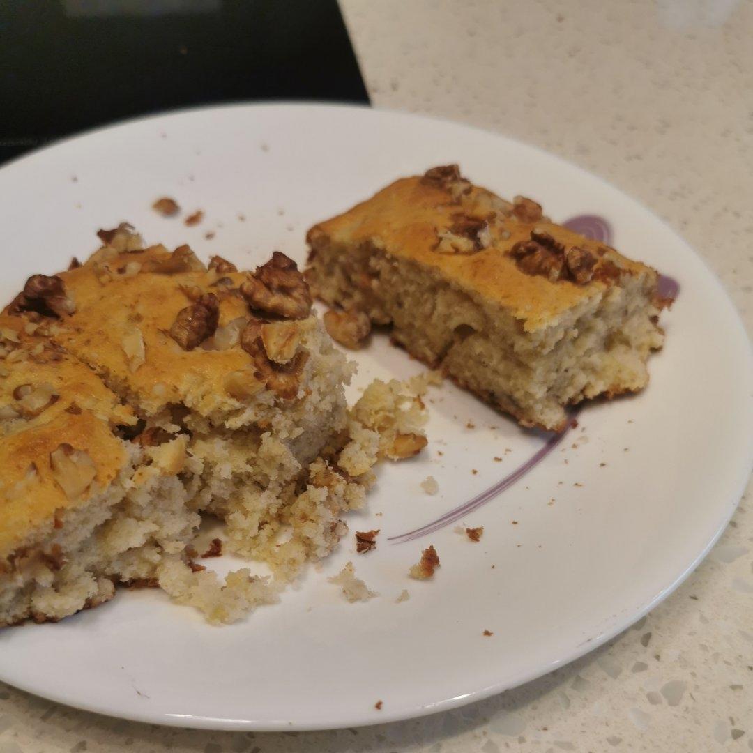 简简单单的香蕉核桃蛋糕（很香很香的咧）