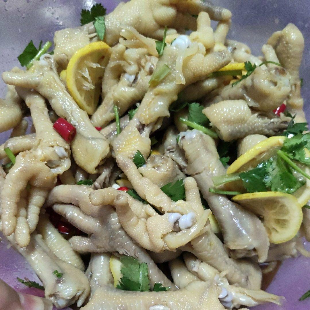 香辣蒜香凉拌爽脆鸡脚