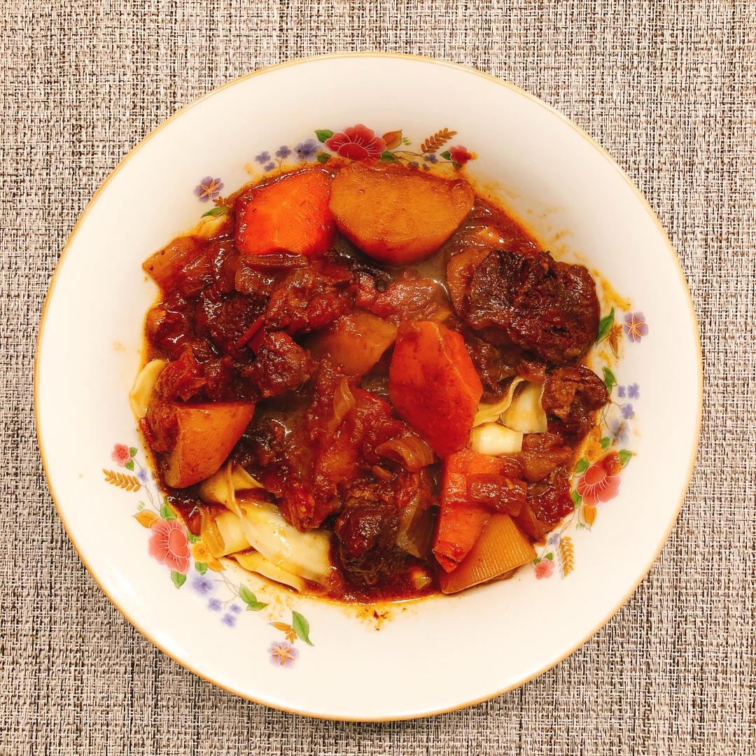 一个话唠包教包会的香浓红烩牛腩