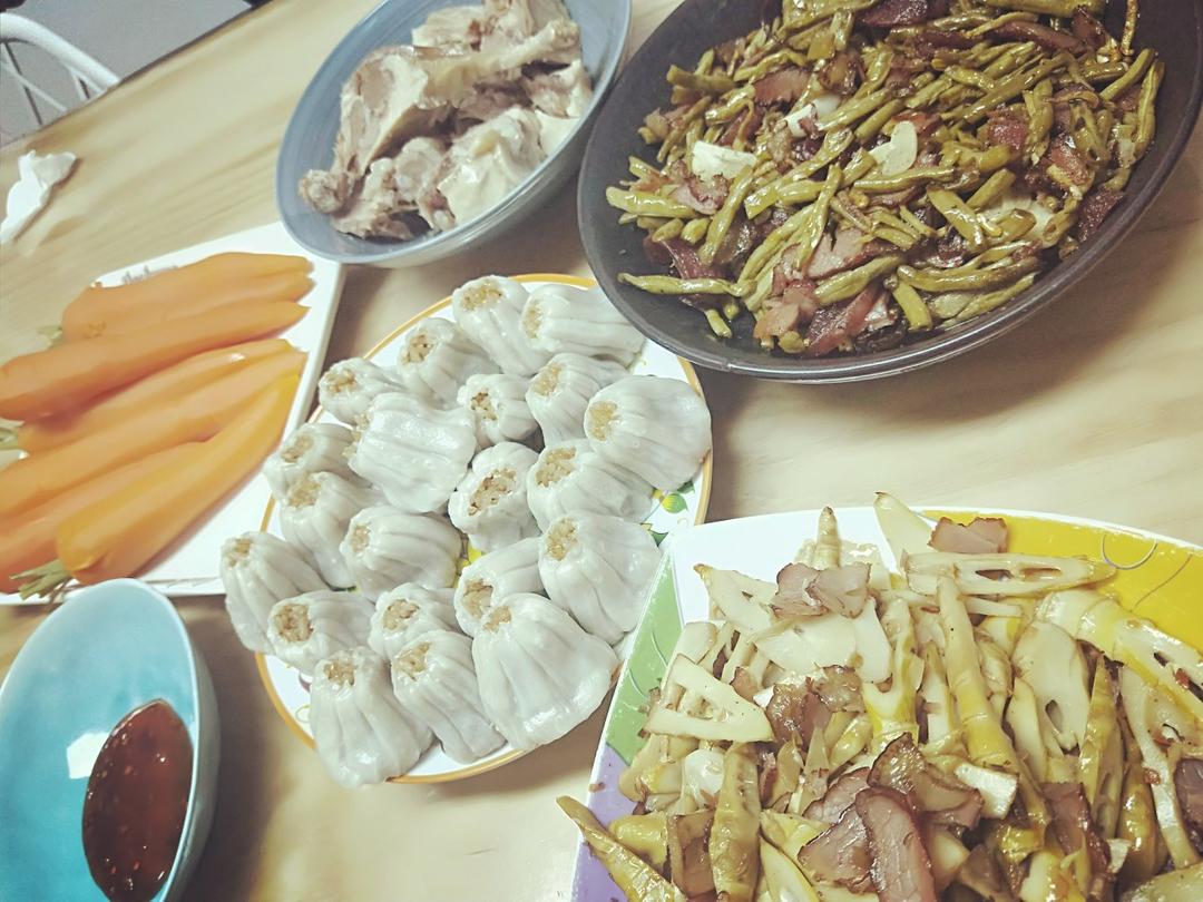 董太的私房菜--蒸胡萝卜