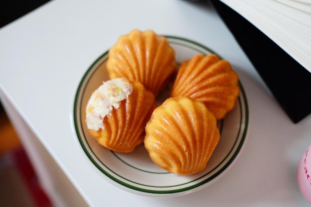 柠檬白巧克力玛德琳