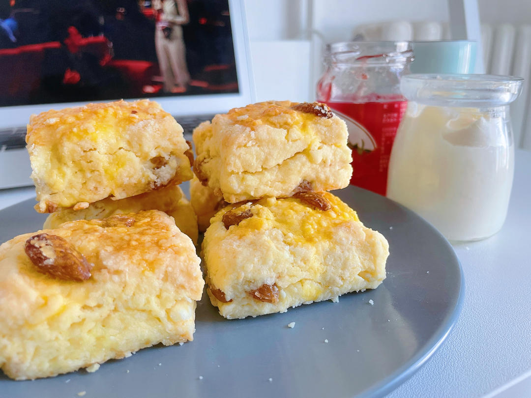 完美裂纹～百分百成功的超好吃奶香司康（禁止搬运）