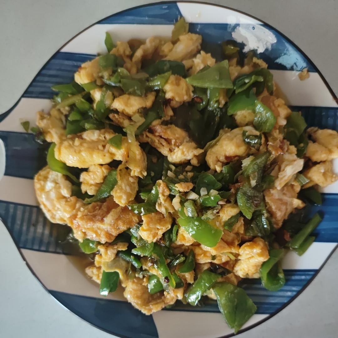 厨师长教你：“青椒炒鸡蛋”的家常做法 ,非常下饭