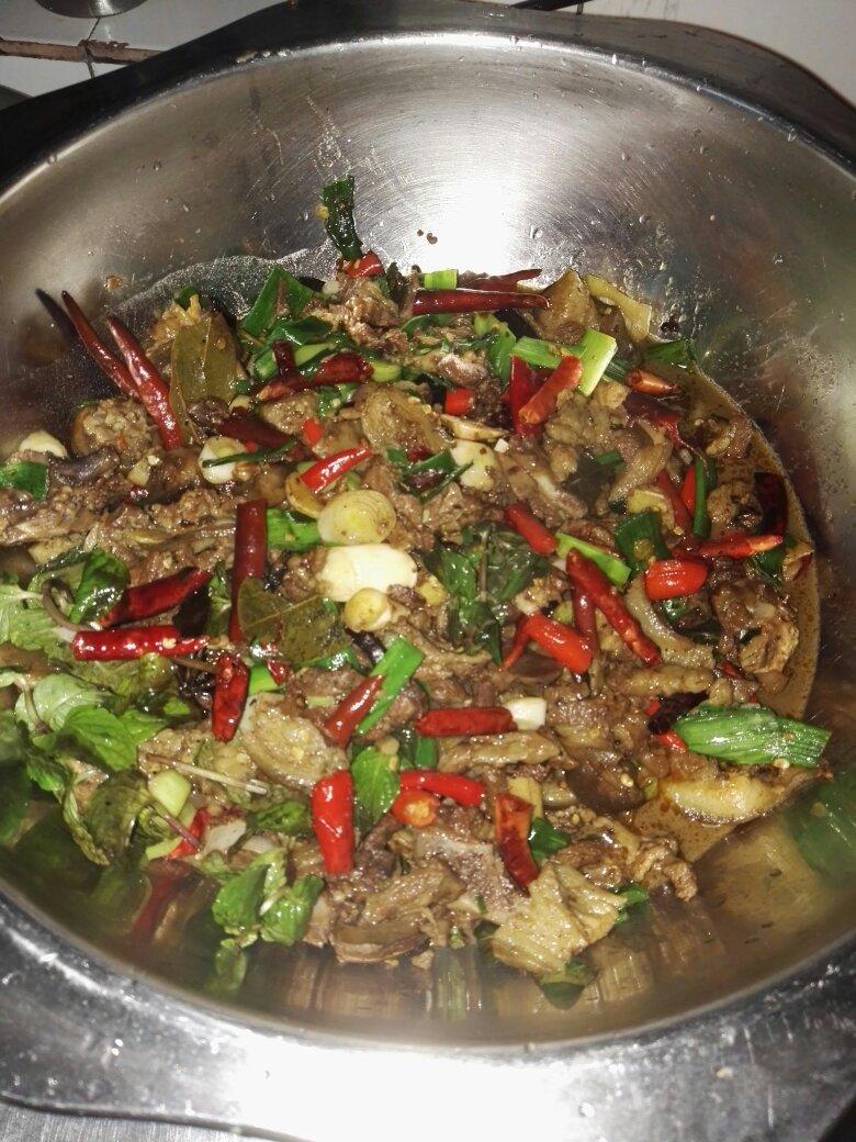 回锅香辣狗肉