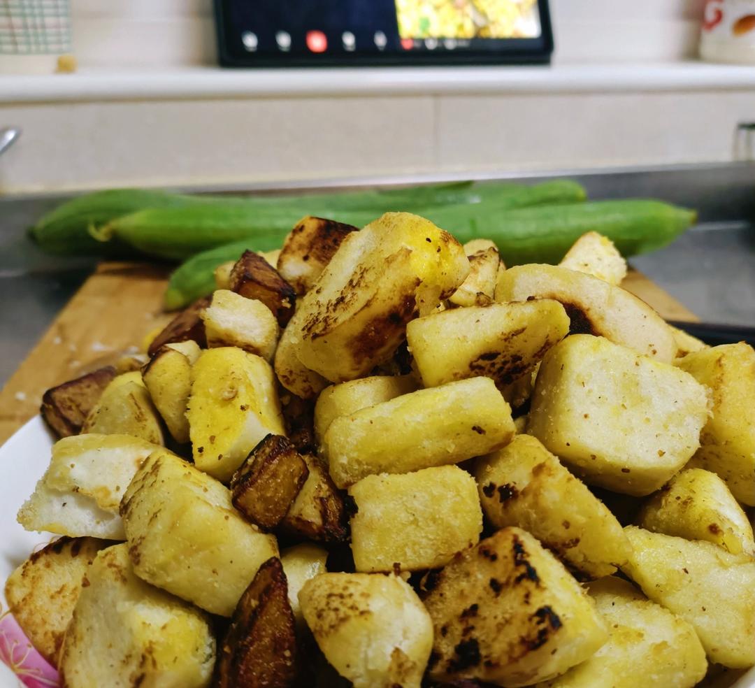 吃过一次就会爱上的孜然炒馒头