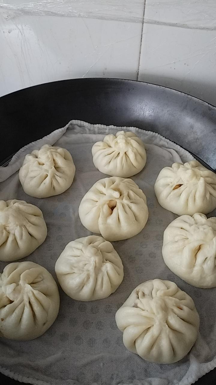酱肉包子