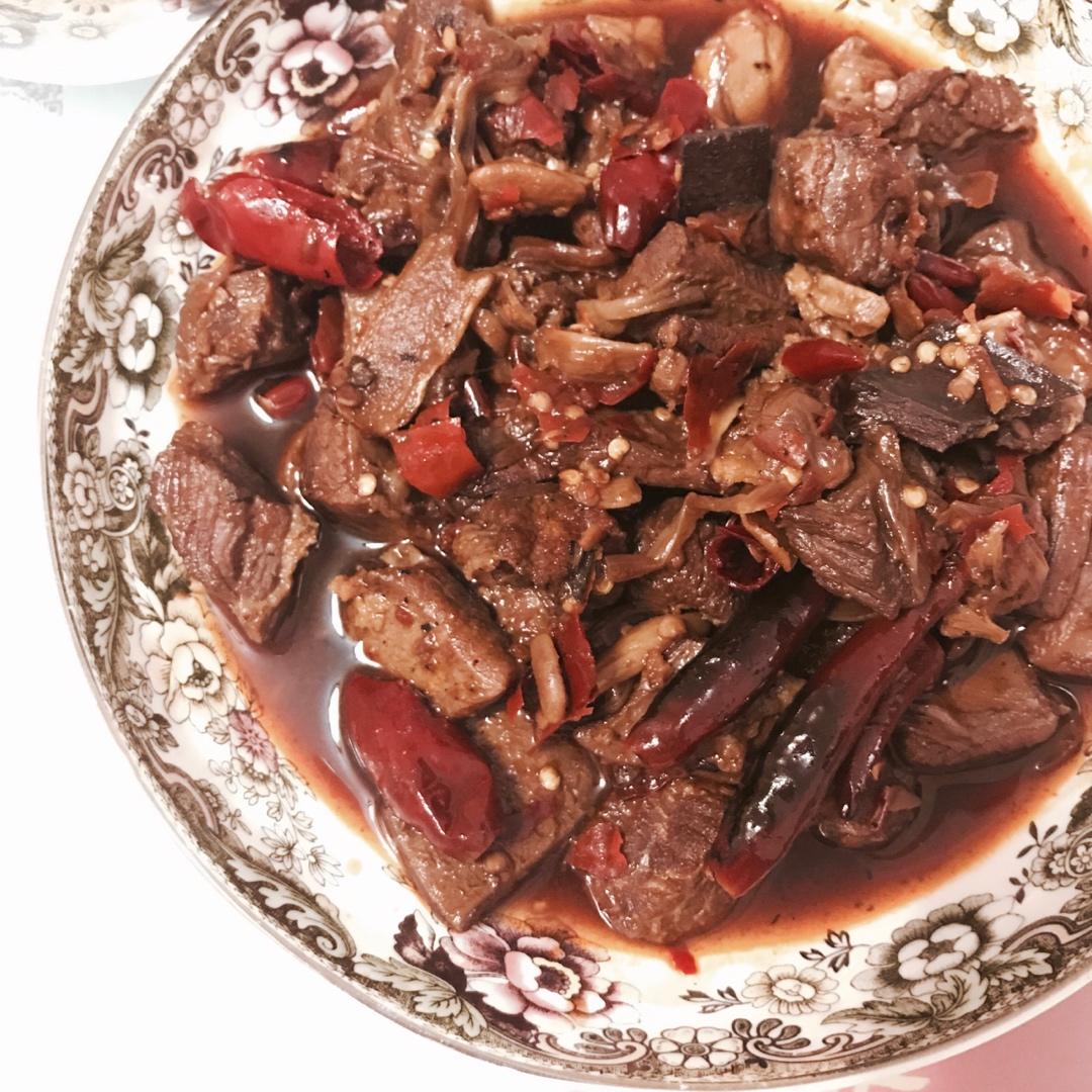 香辣牛腩煲