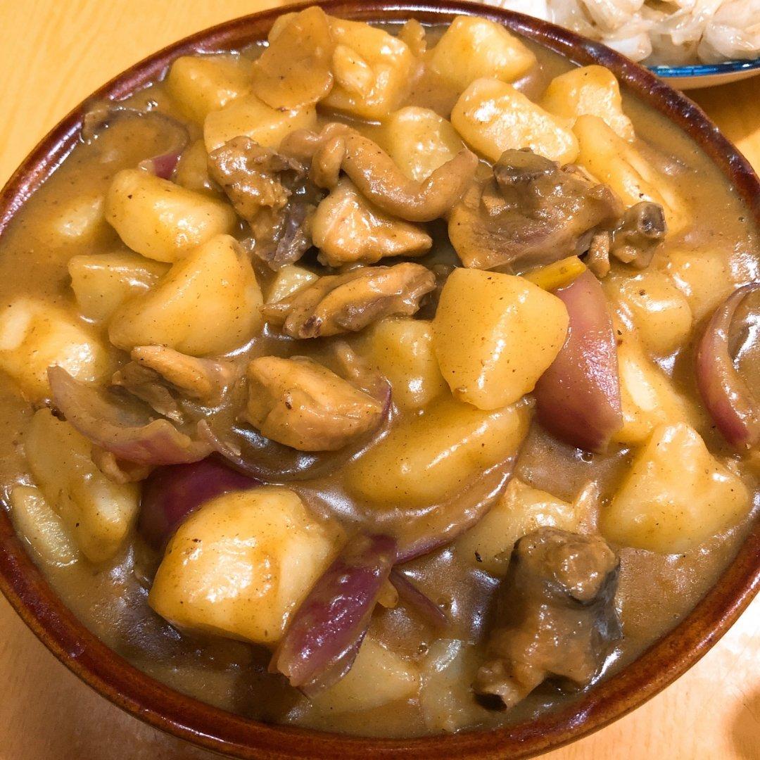 咖喱土豆鸡肉