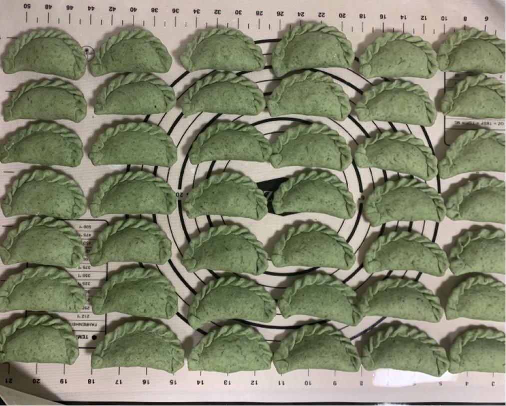 艾饺和团圆果