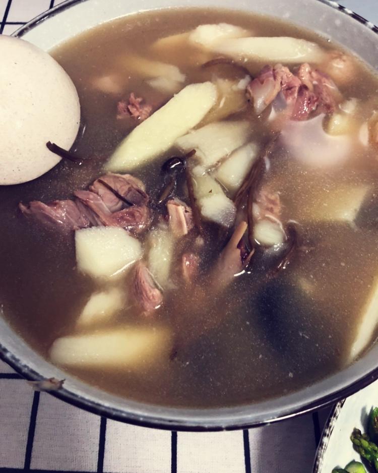 茶树菇老鸭汤
